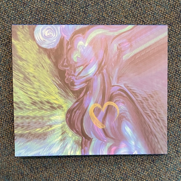 New Honeybee Gardens Resilience All in One Eyeshadow Blush & Lip Palette 🎨 - Picture 4 of 8